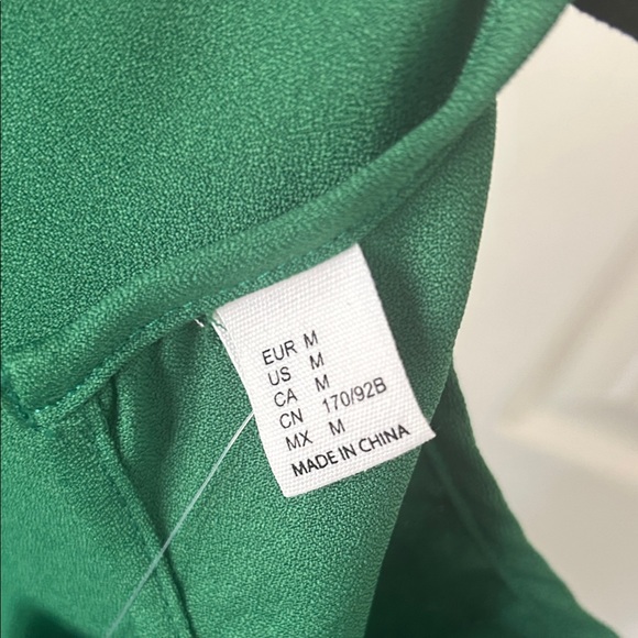 Women's Green Ruffle Top - Picture 5 of 6